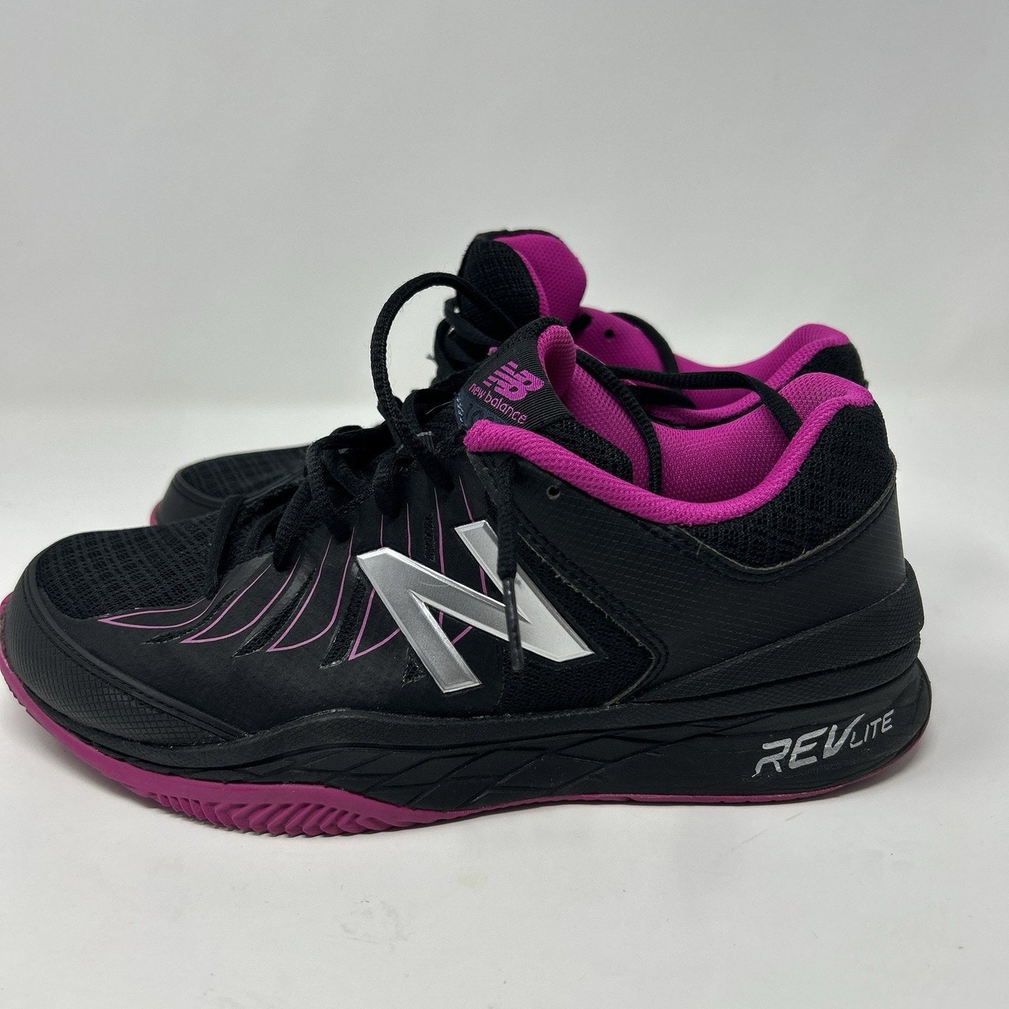 New Balance Womens Court WC1006WR Black Pink Revlite Tennis Athletic Shoes 7.5
