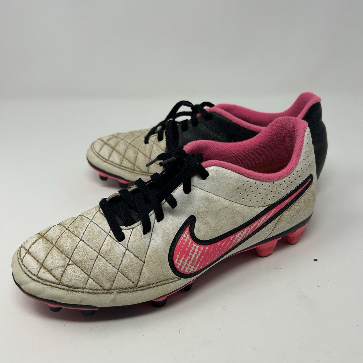 RARE🔥 Sz 7.5 Nike Tiempo Rio II FG White Pink Leather Soccer Cleats 630860-163