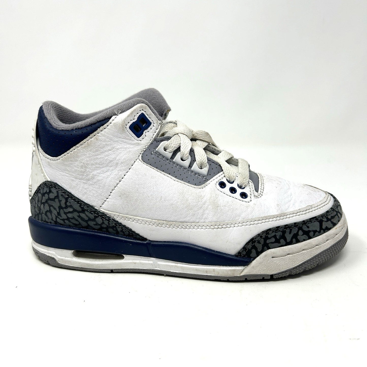 Air Jordan 3 Boys 4Y Midnight Navy Blue White Shoes Retro Sneakers