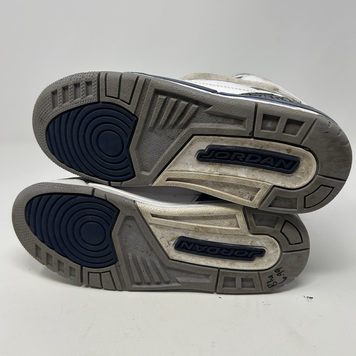 Air Jordan 3 Boys 4Y Midnight Navy Blue White Shoes Retro Sneakers