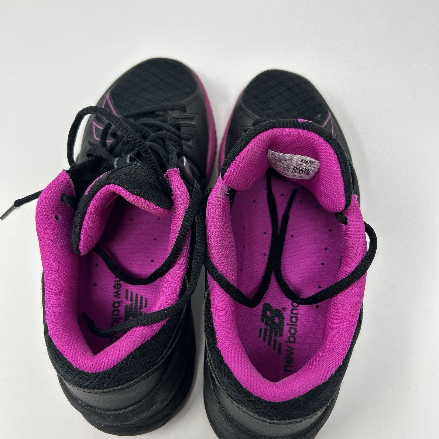 New Balance Womens Court WC1006WR Black Pink Revlite Tennis Athletic Shoes 7.5