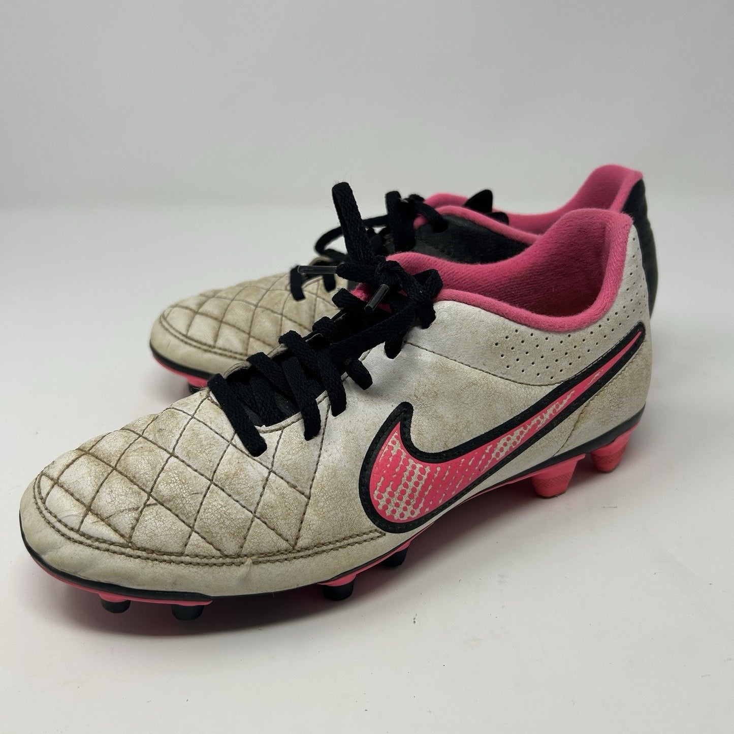 RARE🔥 Sz 7.5 Nike Tiempo Rio II FG White Pink Leather Soccer Cleats 630860-163